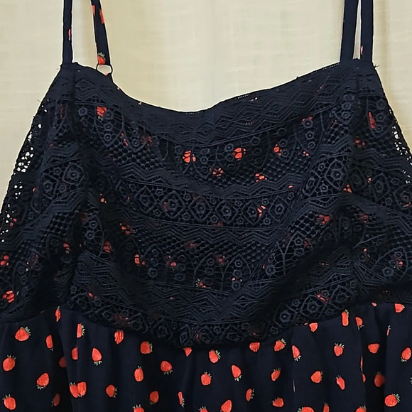 TORRID TOP - Picture 4 of 10